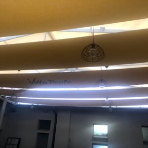 Teli a soffitto resinati con serigrafia logo